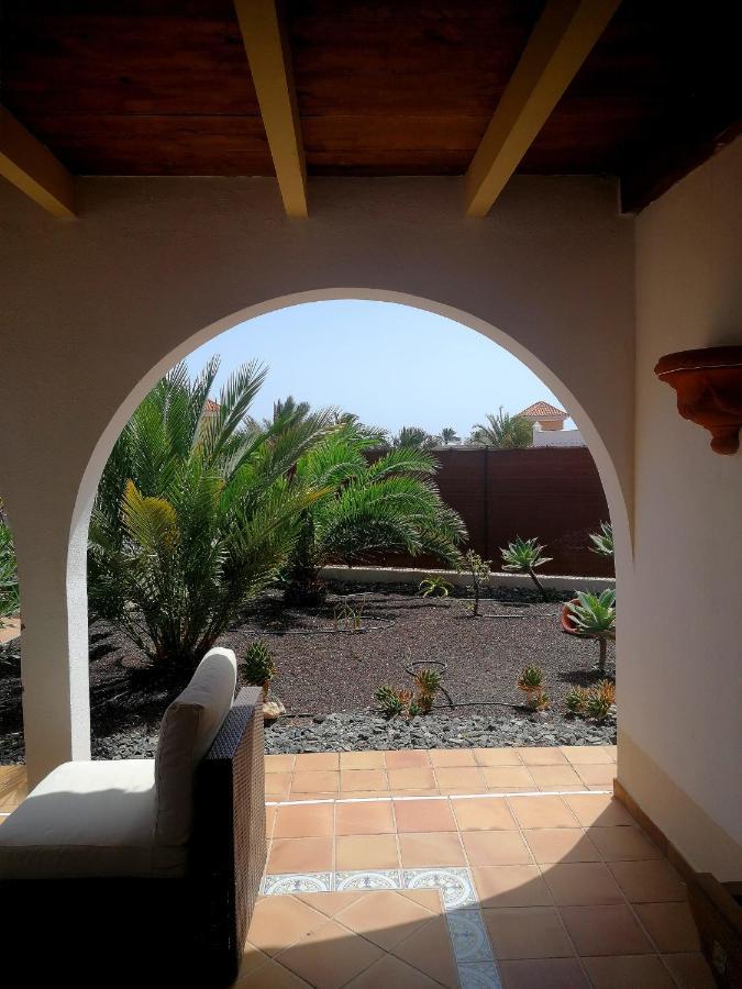 Villa Cheli Fuerteventura Golf Resort Калета-де-Фусте Экстерьер фото